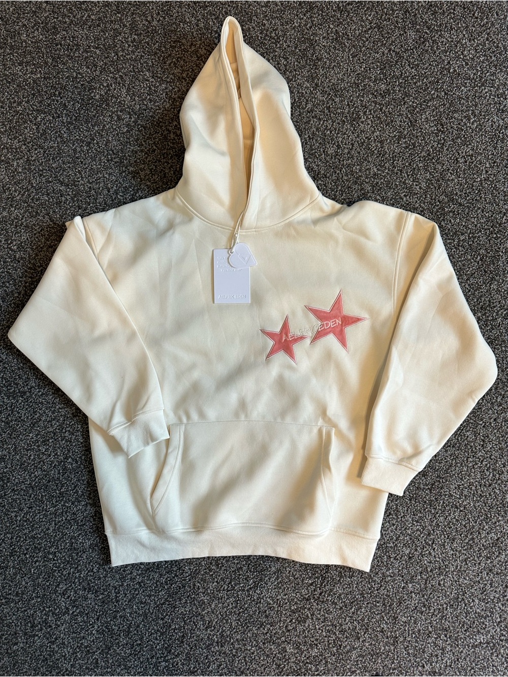 NWT Aelfric Eden Cream Hoodie with Pink Star Graphic